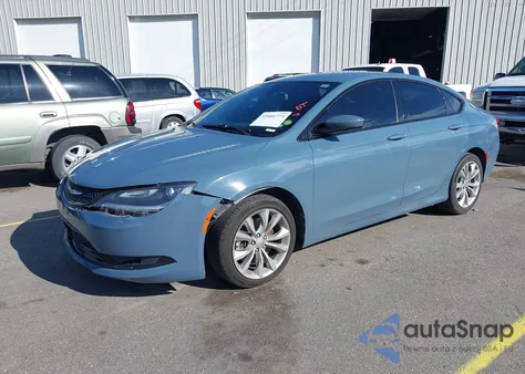2015 Chrysler 200 S z USA, uszkodzony, nr VIN 1C3CCCDG3FN703301